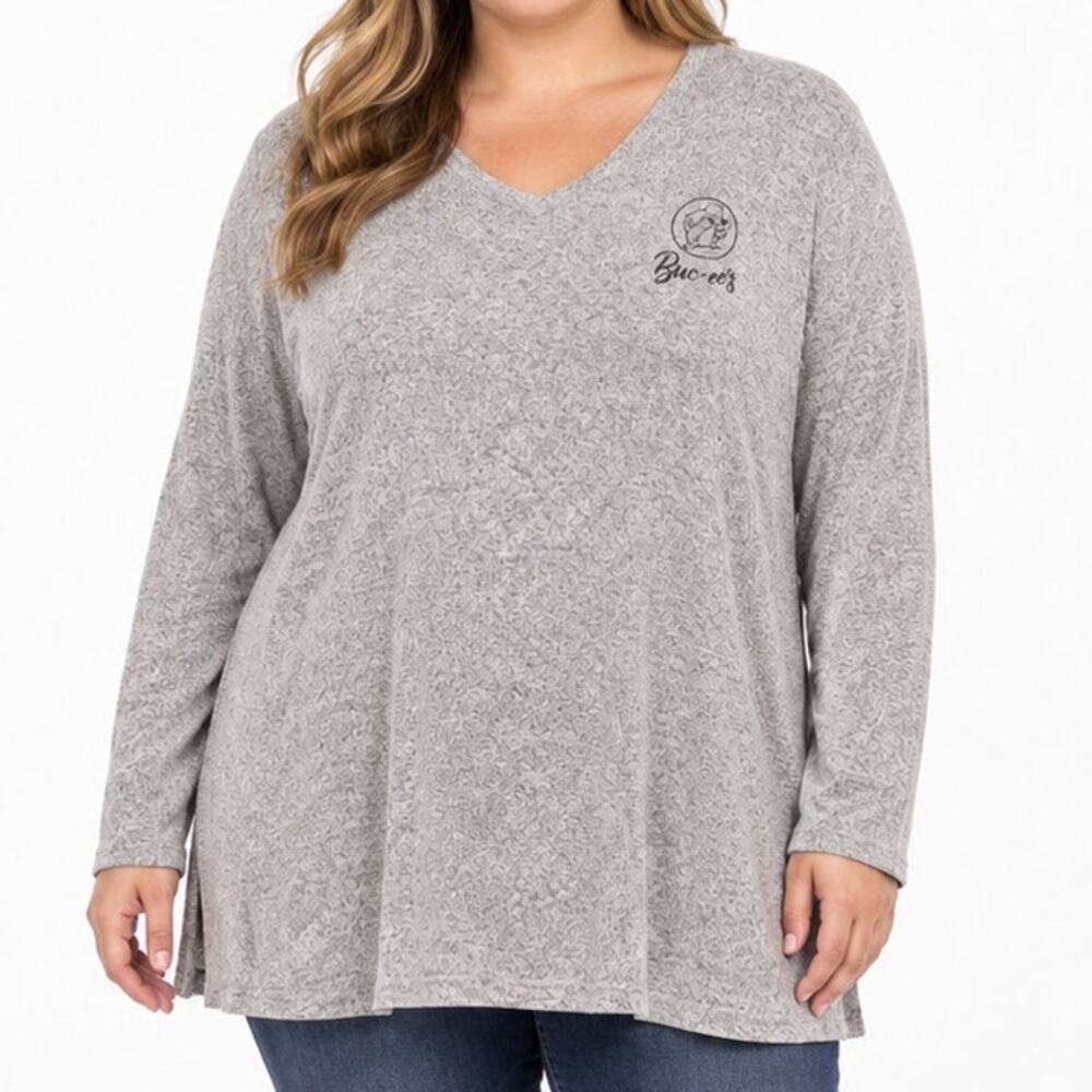 Buc-ee’s Gray Heather Long Sleeve V Neck Tee 2X